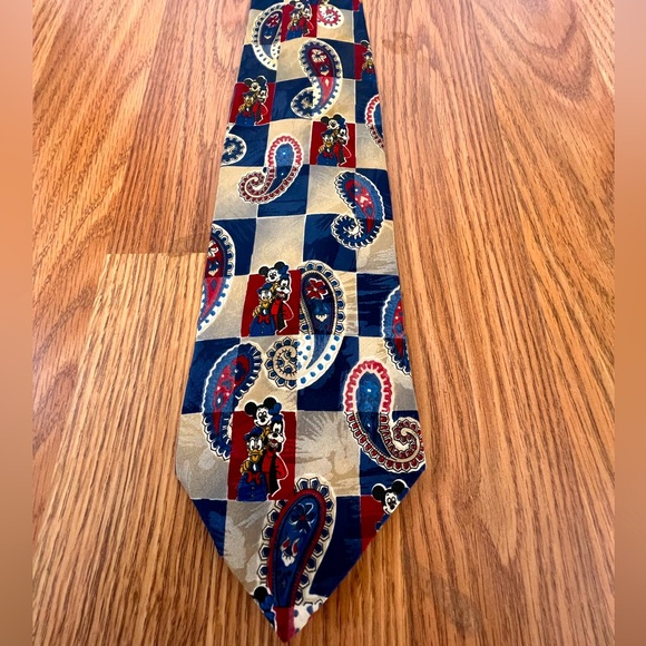 Disney Mickey Unlimited Mouse Goofy Donald Duck Paisley Print Neck Tie Blue Tan - Picture 1 of 9